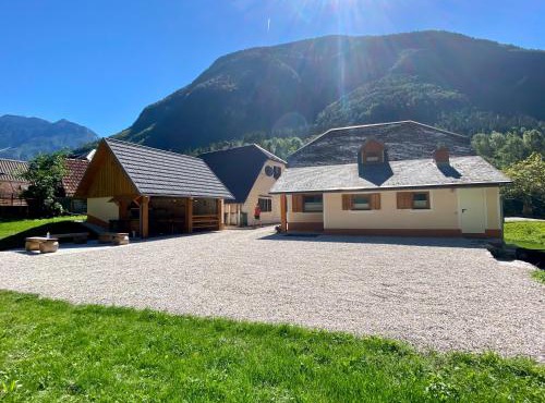 FAMILY HOUSE Pri Kovaču in Soča