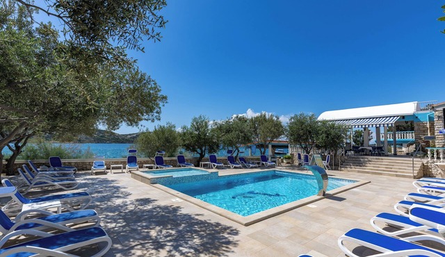 Family Resort Santa Maria II Room 202, Stara Novalja, Croatia