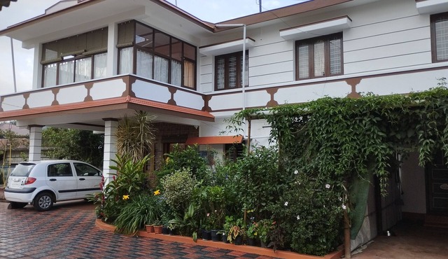 Family stay in madikeri 2 bedroom house in Madikeri