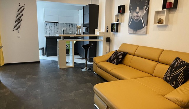 Fancy Westpark 2 Residence Lakeview W7 in București
