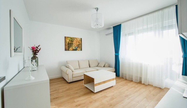 Fantastic Apartment at Prima Residence in Oradea