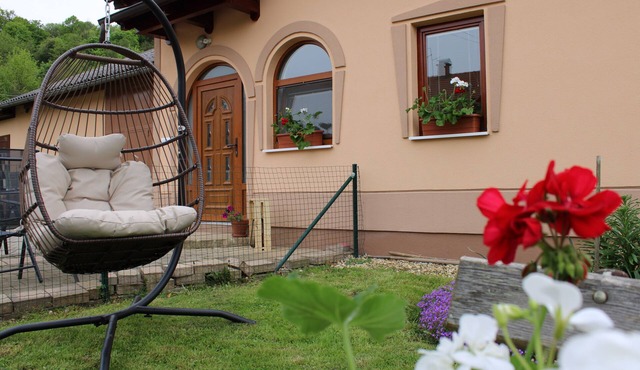 Ferienhaus in Grüner Lage, Nähe Therme