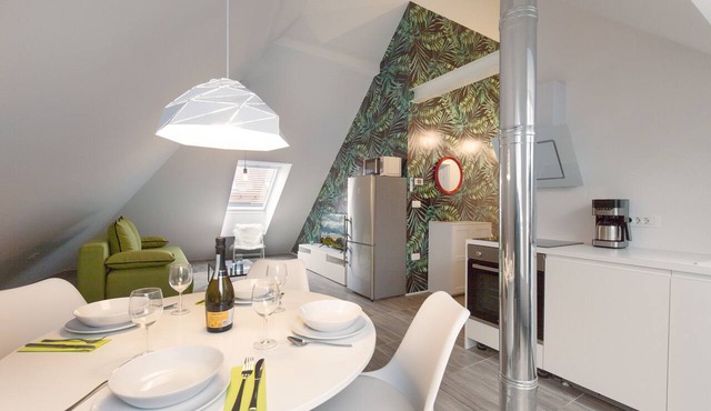 Flex Multicolour Tour As/Comfy designed 1BR apartment, free WiFi and AC in Ljubljana