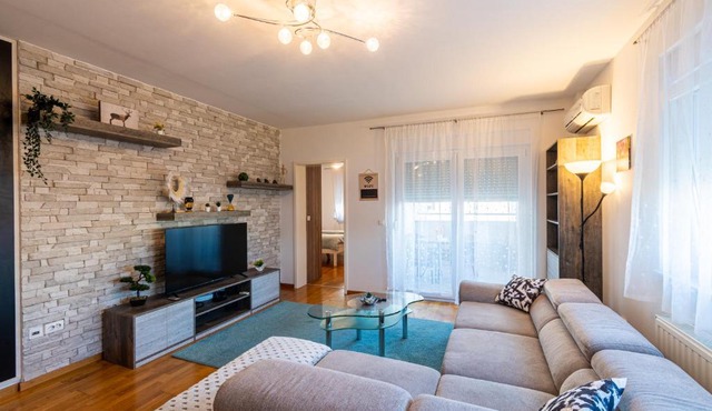 Flexible SelfCheckIns 40 - Zagreb - Parking - Big Loggia - New - 2 beedroms