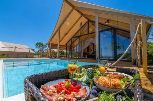 Floria Glamping Garden in Labin