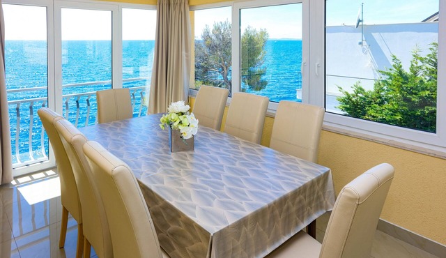Four-bedroom apartment near beach Bilo (Primošten) (A-4176-c)