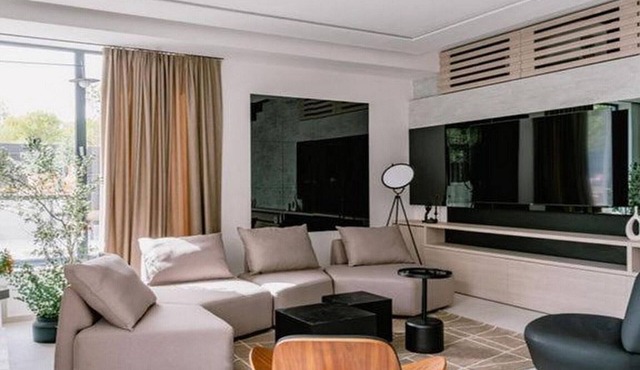 Four Bedroom Villa with pool