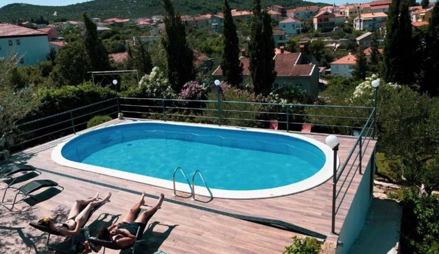 Franov Butique Residence - Two bedroom apartment with sea view (Tina)