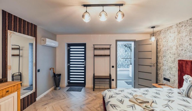 Free Private Parking - Onyx Studios by Ben Apartments in Sibiu