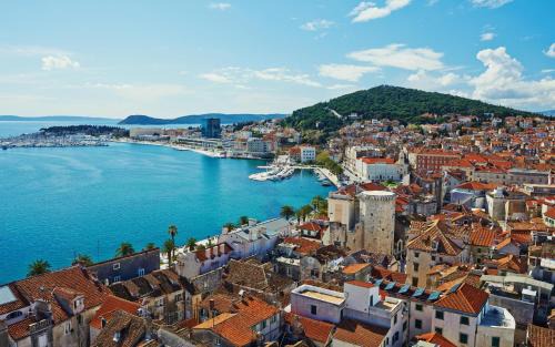 Frida- free private parking in Split