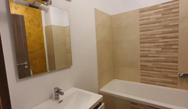 G.E.S.T APARTAMENT in Ghimbav