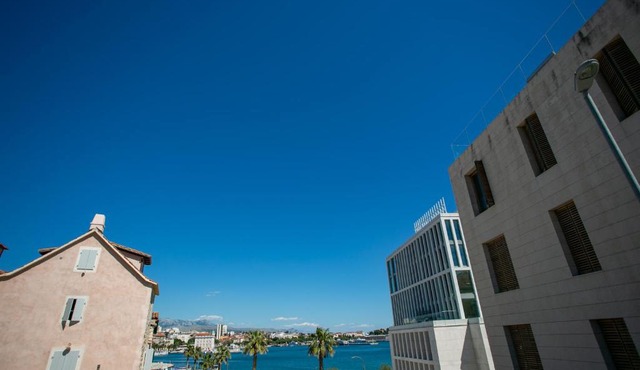 Garden Apartment Hotel in Split
