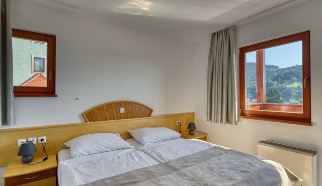 Garni Hotel Zvon in Zrece
