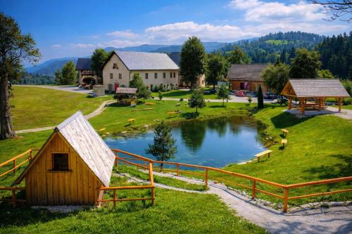 Glamping Vrhovc in Železniki