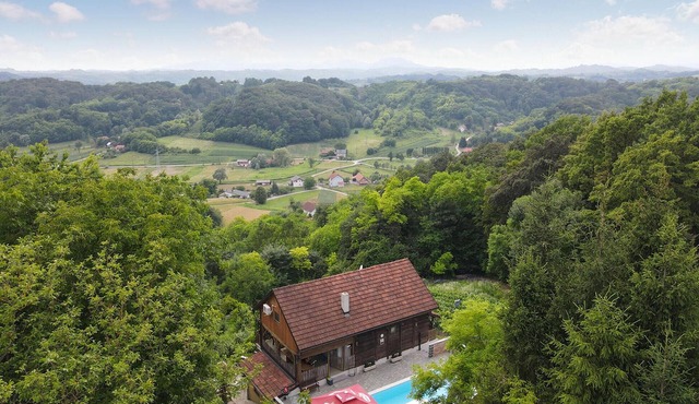 Gorgeous home in Prosenik Gubasevski