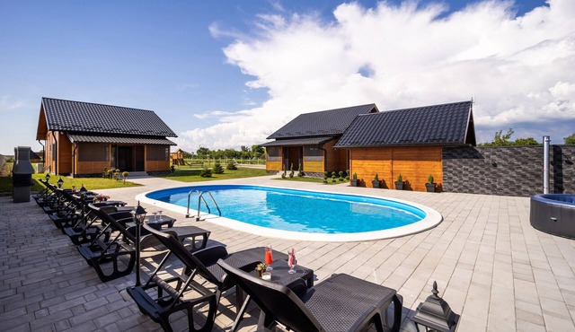 Gorgeous home in Bilje with WiFi