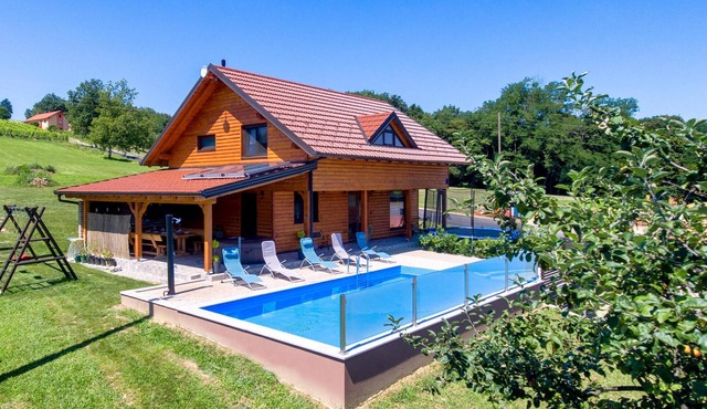 Gorgeous home in Grkavescak with sauna