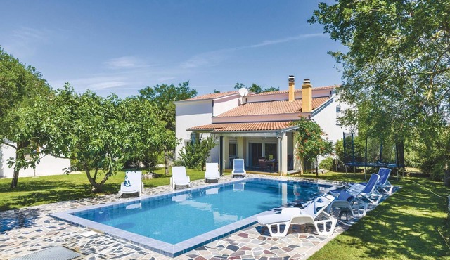 Gorgeous home in Rastane Donje