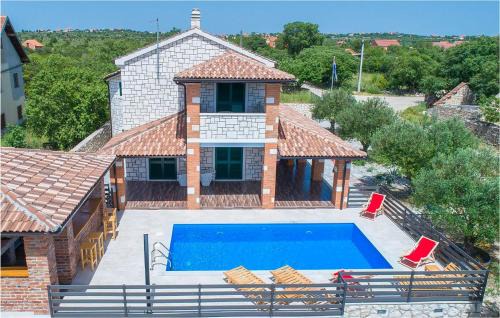 Gorgeous Home In Ladevci in Lađevci
