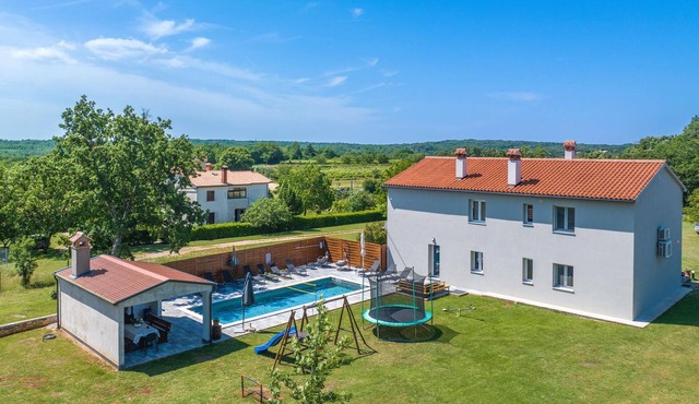 Gorgeous home in Nedescina in Nedescina