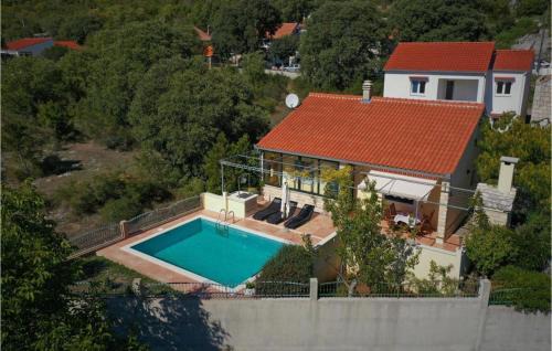 Gorgeous Home In Prapatnica