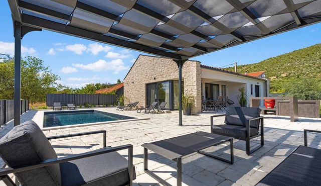 Gorgeous home in Sibenik