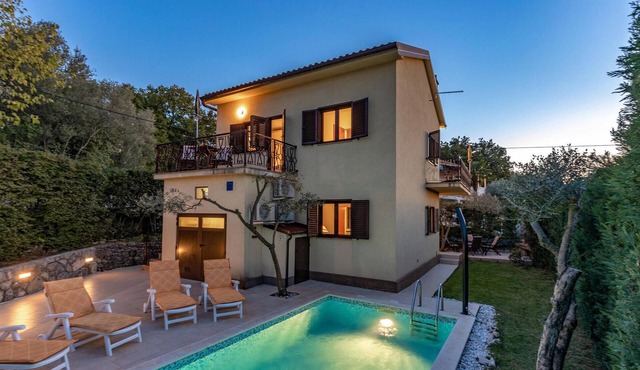Gorgeous home in Soline