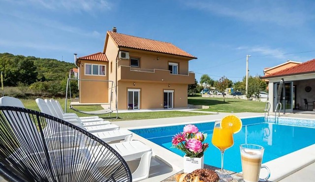 Gorgeous home in Trilj