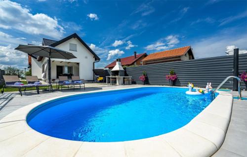 Gorgeous Home In Varazdin Breg With Sauna