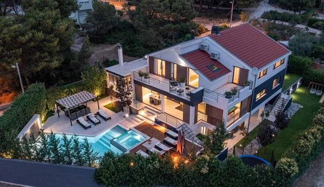 Gorgeous home in Zadar
