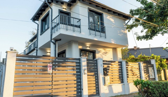 Green Cris Apartment in Tirgu Mures