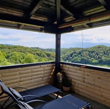 GREENHILLS Relax & Holiday House