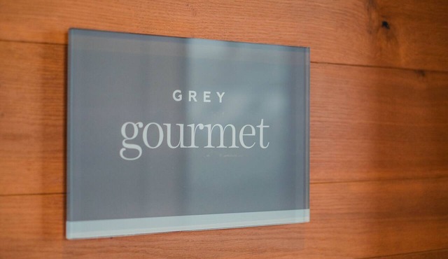 Grey Family Hotel in Raška
