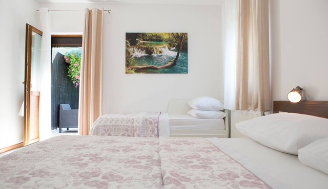 Guest house Plitvice Villa Verde in Plitvicka Jezera