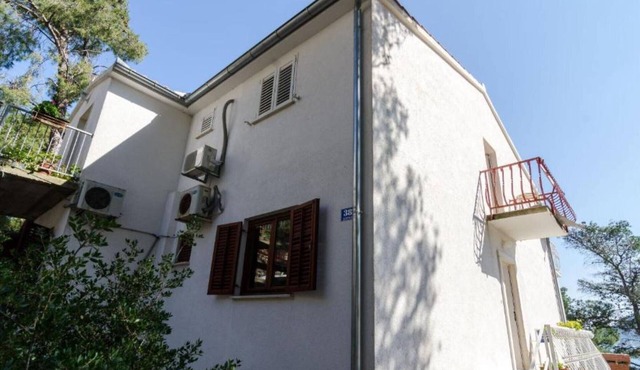 Guest House Sobra 38 - Double Room with Balcony and External Bathroom 5 in Sobra