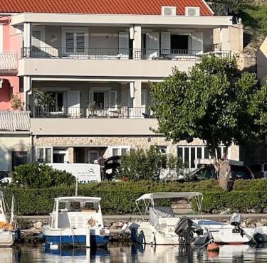 Harbour View House