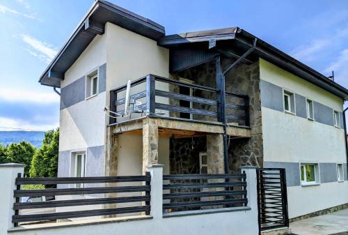 Hill House Valiug Crivaia in Văliug