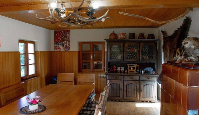 Hillside Haven Holiday Home with Sauna and Hot-Tub - One Bedroom Holiday Home with Sauna and Hot-Tub in Podbočje
