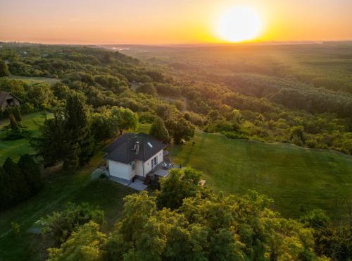 Hilltop House.