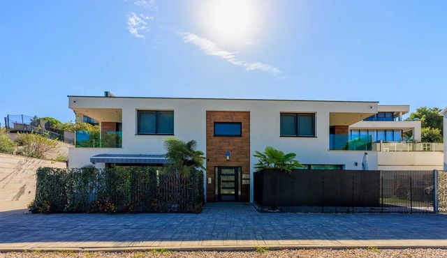 Holiday Apartment Linea – The Perfect Getaway Just Steps from the Sea