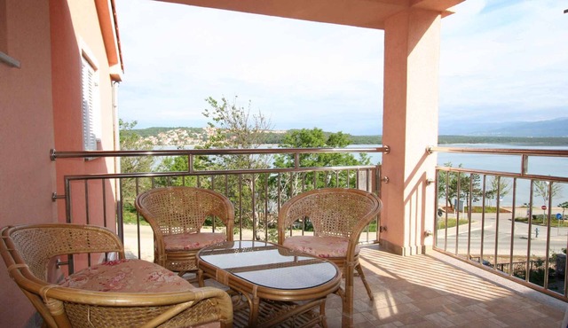 Holiday apartment near the sea