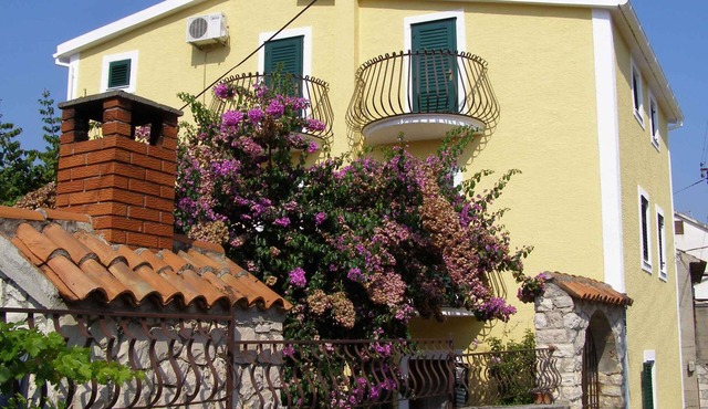 Holiday apartment only 35 m to the Adriatic Sea