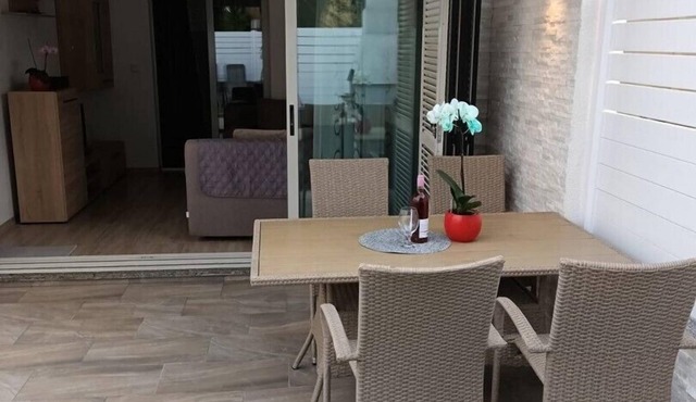 Holiday apartment with terrace in Novigrad