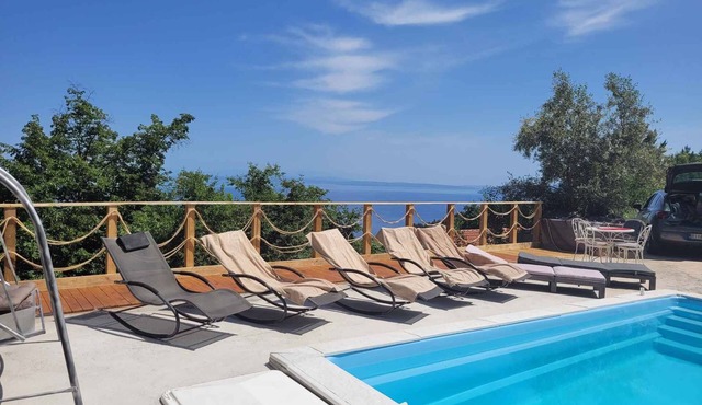 Holiday apartment with sea view