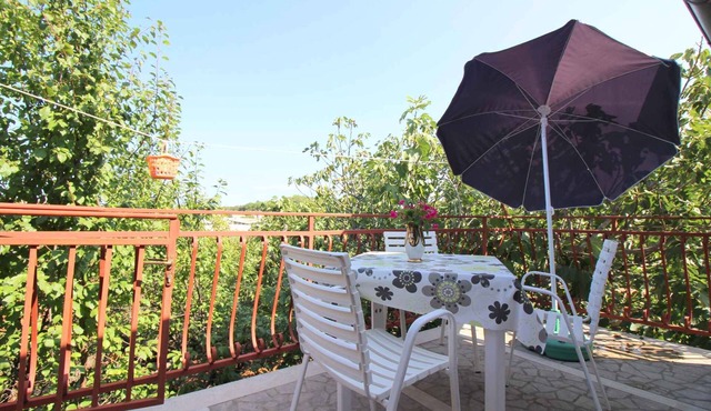 Holiday apartment with terrace and Internet in Poreč