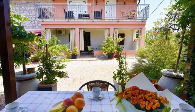Holiday flat Lorena Umag near the sea