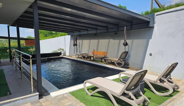 Holiday home "Villa Dambo" with pool and barbecue