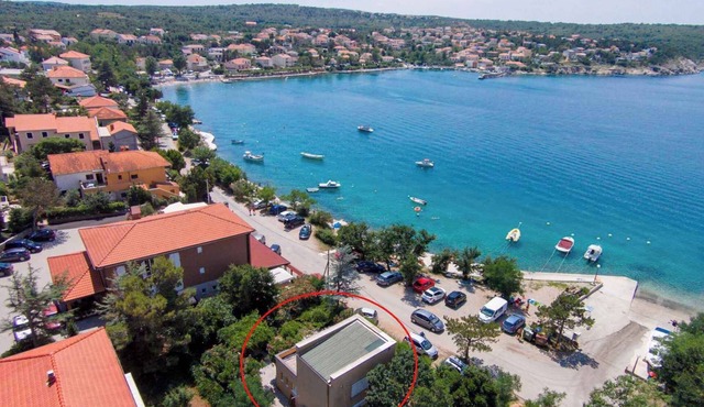 Holiday home 20 m to the beach with terrace in Dobrinj
