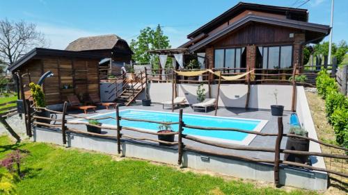 Holiday Home Blackrock Siscia by Villas Guide