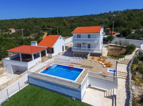 Holiday home Danica